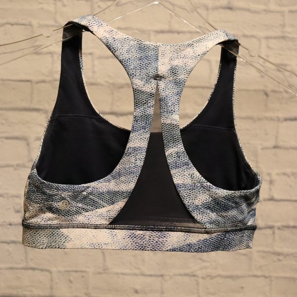 Lululemon Invigorate Racerback Sports Bra Size 6 - Picture 3 of 8